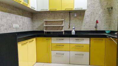 Kitchen Image of 750 Sq.ft 2 BHK Apartment / Flat for rent in Romell Trimurti CHSL Phase I Upto 15th Floor, Mulund East Mumbai for Rs. 42000