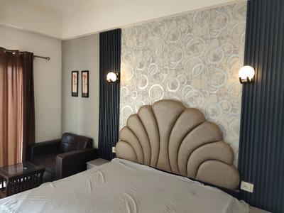 Bedroom Image of 435 Sq.ft 1 RK Studio for rent in Paramount Golfforeste Oak &amp; Pine, Surajpur Greater Noida for Rs. 17500