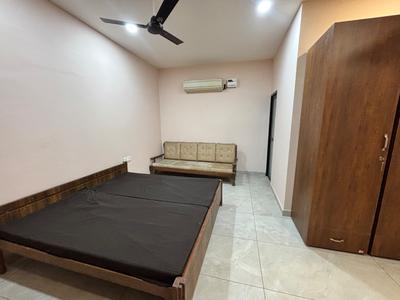 Bedroom Image of 580 Sq.ft 1 RK Builder Floor for rent in Civil Lines Ludhiana for Rs. 15000