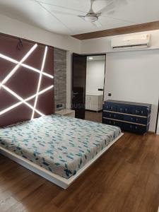 Bedroom Image of 1200 Sq.ft 2 BHK Apartment / Flat for rent in Satyam Status , Jodhpur Ahmedabad for Rs. 29000