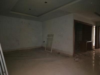 Living Room Image of 2500 Sq.ft 4 BHK Apartment / Flat for sale in Chhattarpur New Delhi for Rs. 16800000