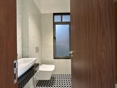 Bathroom Image of 1320 Sq.ft 3 BHK Apartment / Flat for sale in Matunga East Mumbai for Rs. 75200000
