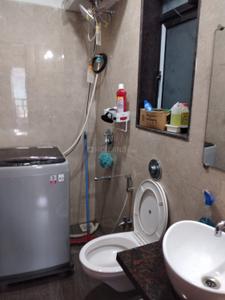 Bathroom Image of 664 Sq.ft 1 BHK Apartment / Flat for sale in Crystal Armus A To C, Chembur Mumbai for Rs. 11500000