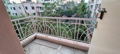 Balcony Image of 901 Sq.ft 2 BHK Apartment / Flat for sale in Chinar Park Kolkata for Rs. 4850000