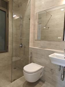 Common Bathroom Image of 807 Sq.ft 2 BHK Apartment / Flat for sale in Adani Ten BKC, Bandra East Mumbai for Rs. 51000000
