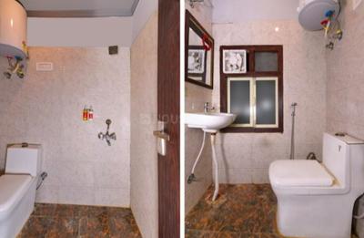 Bathroom Image of HOUSITIZE PG  in Sector 18, Noida