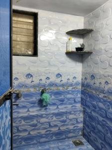 Common Bathroom Image of 533 Sq.ft 2 BHK Apartment / Flat for rent in Kasarvadavali Thane for Rs. 20000