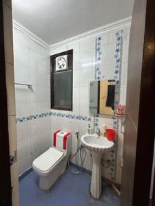 Bathroom Image of 900 Sq.ft 3 BHK Builder Floor for rent in Mahavir Enclave New Delhi for Rs. 32000