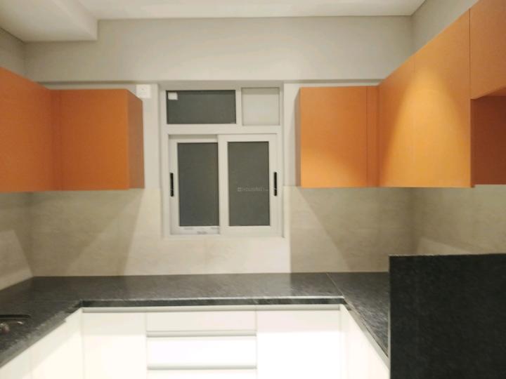 First Stone Pinnacle 323 Main Image 1