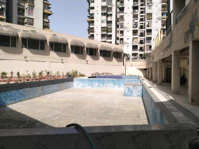 Swimming Pool Image of 1300 Sq.ft 3 BHK Apartment / Flat for rent in BCC Bharat City, Indraprashtha Yojna Ghaziabad for Rs. 12000