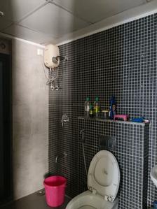 Common Bathroom Image of 624 Sq.ft 1 BHK Apartment / Flat for sale in Lodha Palava Downtown, Palava Phase 2 Thane for Rs. 2900000