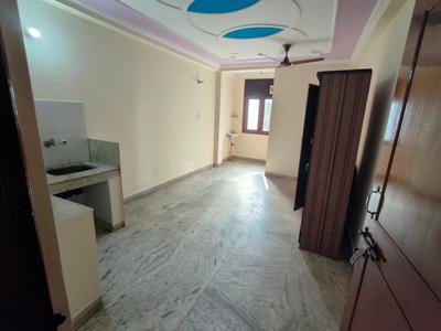 Bedroom Image of 300 Sq.ft 1 RK Builder Floor for rent in Mayur Vihar Phase 1 New Delhi for Rs. 10500
