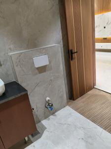 Common Bathroom One Image of 2332 Sq.ft 3 BHK Apartment / Flat for sale in M3M Merlin, Sector 67 Gurgaon for Rs. 47800000