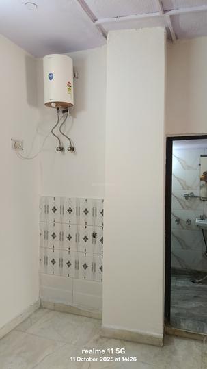 A 2B Block, Paschim Vihar Bedroom 1