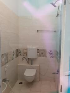Bathroom Image of 900 Sq.ft 2 BHK Apartment / Flat for rent in Alagapuram Pudur Salem for Rs. 12500