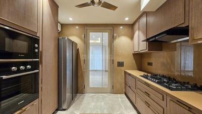 Kitchen Image of 2925 Sq.ft 4 BHK Builder Floor for sale in Defence Colony New Delhi for Rs. 185000000