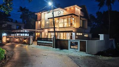 4 BHK Independent House