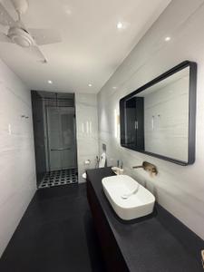 Image of 1750 Sq.ft 3 BHK Apartment / Flat for rent in Colaba, Mumbai for Rs. 250000