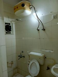 Bathroom Image of 1000 Sq.ft 2 BHK Apartment / Flat for sale in SMR Vinay Estates, Horamavu Bengaluru for Rs. 7500000