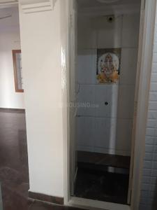 Bathroom Image of 950 Sq.ft 2 BHK Builder Floor for rent in JP Nagar Bengaluru for Rs. 22000