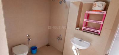 Bathroom Image of 700 Sq.ft 1 BHK Builder Floor for rent in Naranpura Ahmedabad for Rs. 19000
