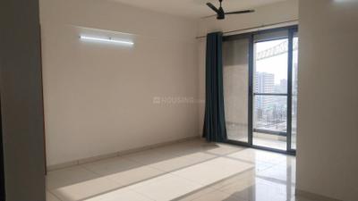 Living Room Image of 1800 Sq.ft 3 BHK Apartment / Flat for rent in Serenity Life, Vaishno Devi Circle Ahmedabad for Rs. 23000