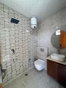 Bathroom Image of 1500 Sq.ft 3 BHK Builder Floor for sale in Palam Vihar Gurgaon for Rs. 17500000