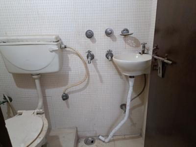 Image of 650 Sq.ft 2 BHK Builder Floor for rent in Govindpuri, New Delhi for Rs. 15000