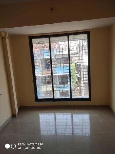 Shri complax Main Image 1