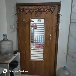 Bathroom Image of 750 Sq.ft 2 BHK Apartment / Flat for rent in Madhapar Rajkot for Rs. 8000