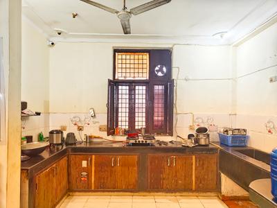 Kitchen Image of Girls PG in Sector 50, Noida