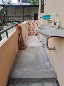 Balcony Image of 950 Sq.ft 2 BHK Builder Floor for rent in Amberpet Hyderabad for Rs. 15000