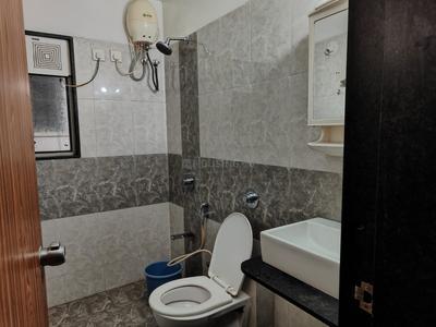 Bathroom Image of 1100 Sq.ft 2 BHK Apartment / Flat for rent in Siddhesh Optimus, Viman Nagar Pune for Rs. 48000