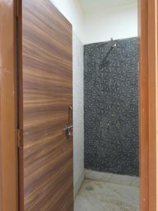 Common Bathroom Image of 900 Sq.ft 3 BHK Builder Floor for sale in DLF Ankur Vihar Ghaziabad for Rs. 3500224