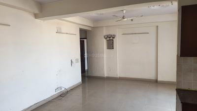 Living Room Image of 1760 Sq.ft 3 BHK Apartment / Flat for rent in Gardenia Glory, Sector 46 Noida for Rs. 36000