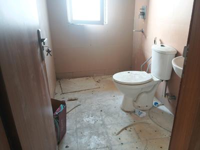 Common Bathroom Image of 1820 Sq.ft 3 BHK Apartment / Flat for sale in ILD Grand, Sector 37C Gurgaon for Rs. 16100000
