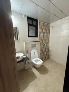 Bathroom Image of 2700 Sq.ft 4 BHK Apartment / Flat for sale in Kothrud Pune for Rs. 34000000