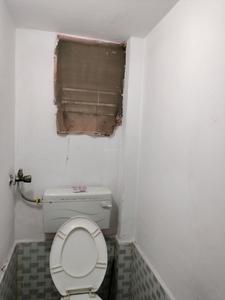 Common Bathroom One Image of 440 Sq.ft 1 BHK Apartment / Flat for sale in Sector 23B Dwarka New Delhi for Rs. 6900000