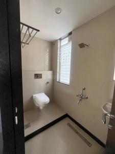 Bathroom Image of 2000 Sq.ft 3 BHK Apartment / Flat for rent in College Road Nashik for Rs. 36000