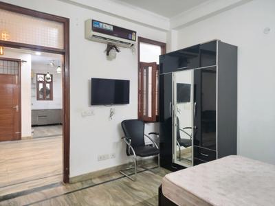 Bedroom Image of 1000 Sq.ft 2 BHK Builder Floor for rent in Chhattarpur New Delhi for Rs. 27000