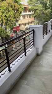 Balcony Image of 750 Sq.ft 2 BHK Builder Floor for rent in Pitampura New Delhi for Rs. 35000