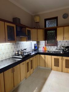 Kitchen Image of 2500 Sq.ft 4 BHK Villa for rent in Greenwood City Floors, Sector 45 Gurgaon for Rs. 90000