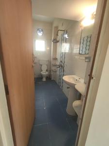 Bathroom Image of 750 Sq.ft 2 BHK Apartment / Flat for sale in Madurdaha Kolkata for Rs. 4300000