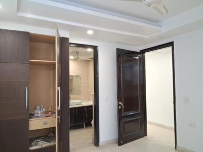 Bedroom Image of 2700 Sq.ft 3 BHK Builder Floor for rent in Paschim Vihar New Delhi for Rs. 50000