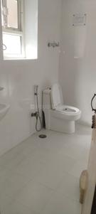 Bathroom Image of 2000 Sq.ft 3.5 BHK Apartment / Flat for rent in Purvanchal Sanchar Vihar, Sector 62 Noida for Rs. 40000
