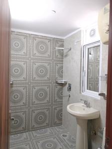 Common Bathroom Image of 1700 Sq.ft 3 BHK Apartment / Flat for sale in Air India Apartment, Sector 3 Dwarka New Delhi for Rs. 28000000