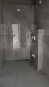 Bathroom Image of 700 Sq.ft 1 BHK Apartment / Flat for rent in Kondapur Hyderabad for Rs. 21000
