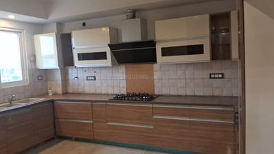 Kitchen Image of 3000 Sq.ft 4 BHK Villa for rent in Unitech Nirvana Country, Sector 50 Gurgaon for Rs. 140000