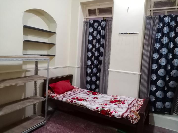 Bedroom Image of Ladies PG  in Shobhabazar, Kolkata