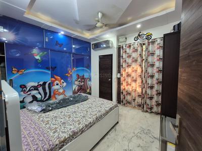 Bedroom Image of 1000 Sq.ft 2 BHK Builder Floor for sale in Ramesh Nagar New Delhi for Rs. 15500000